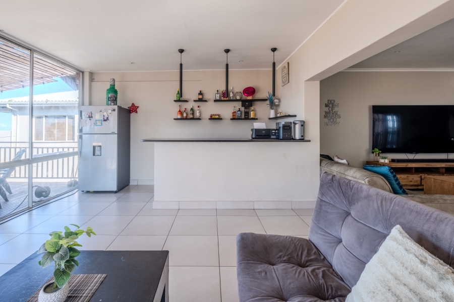 6 Bedroom Property for Sale in Glen Ashley KwaZulu-Natal
