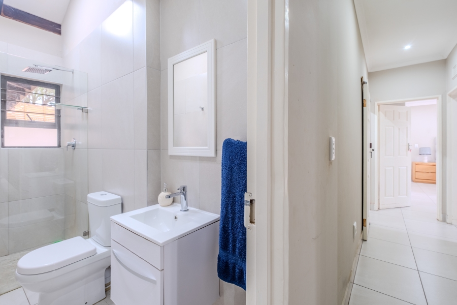 6 Bedroom Property for Sale in Glen Ashley KwaZulu-Natal