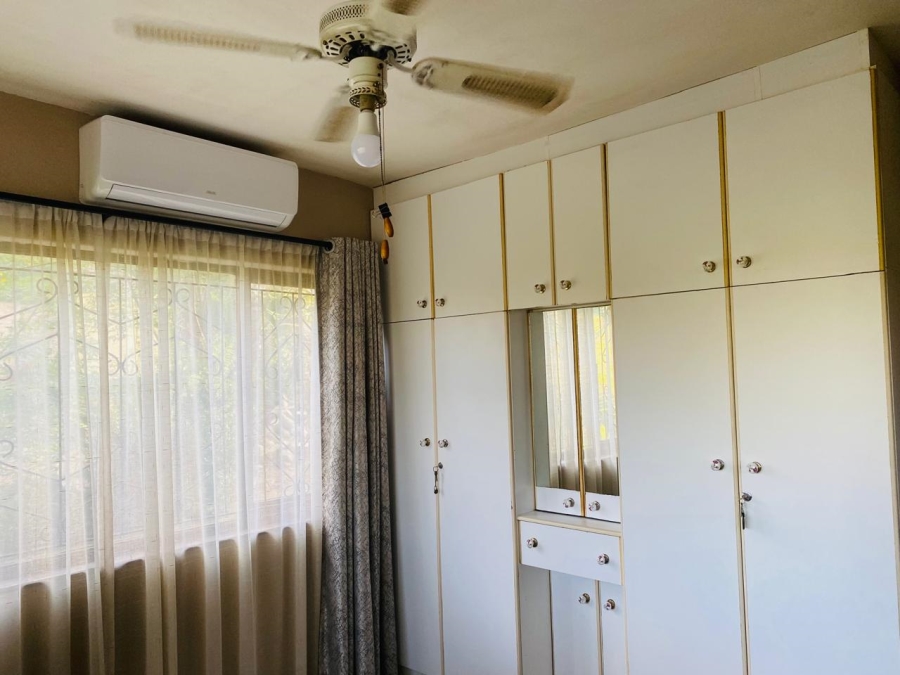 5 Bedroom Property for Sale in Reservoir Hills KwaZulu-Natal