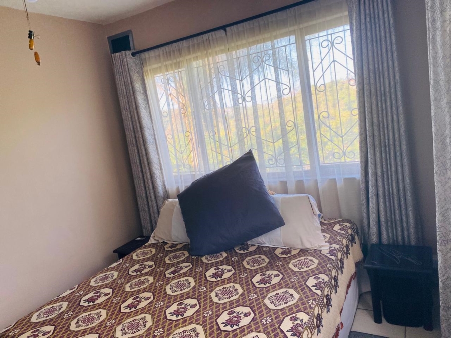5 Bedroom Property for Sale in Reservoir Hills KwaZulu-Natal