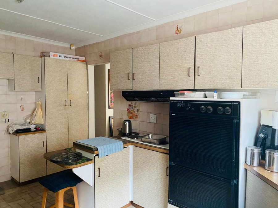 5 Bedroom Property for Sale in Reservoir Hills KwaZulu-Natal
