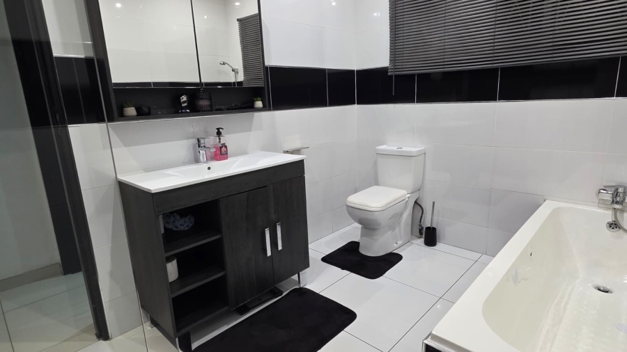 3 Bedroom Property for Sale in Hillside KwaZulu-Natal