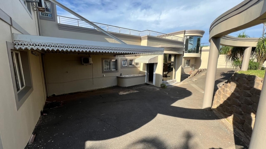 5 Bedroom Property for Sale in Brighton Beach KwaZulu-Natal