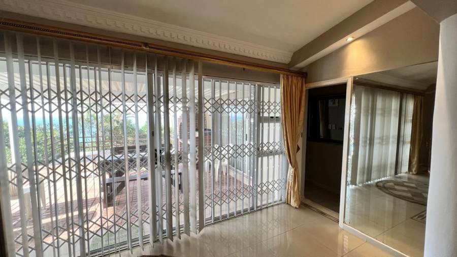 5 Bedroom Property for Sale in Brighton Beach KwaZulu-Natal