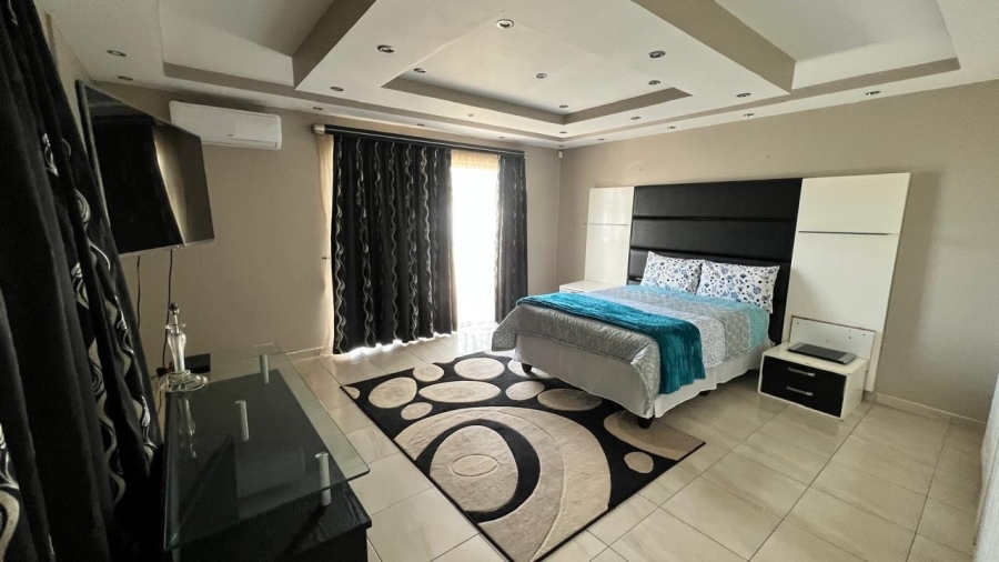 5 Bedroom Property for Sale in Brighton Beach KwaZulu-Natal
