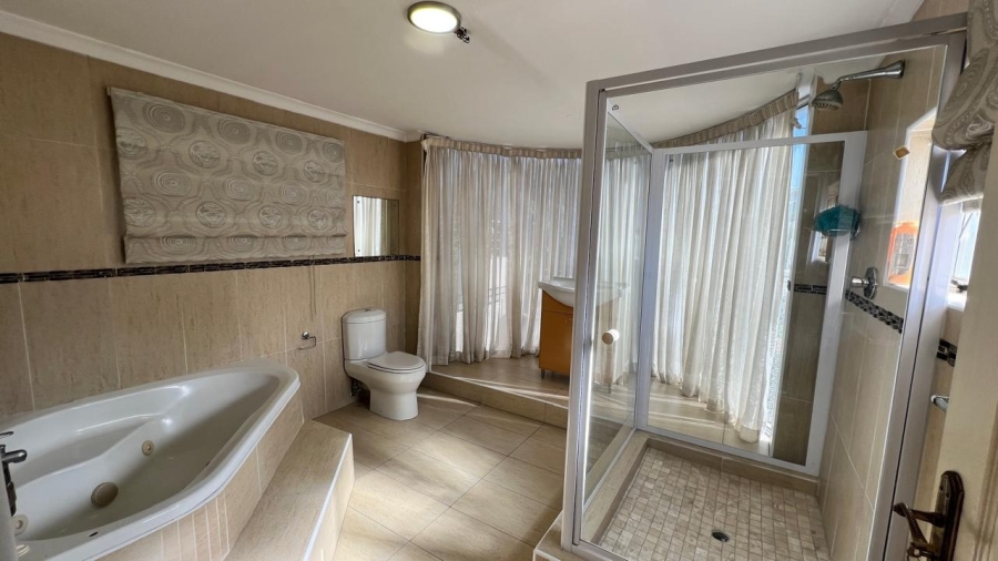 5 Bedroom Property for Sale in Brighton Beach KwaZulu-Natal