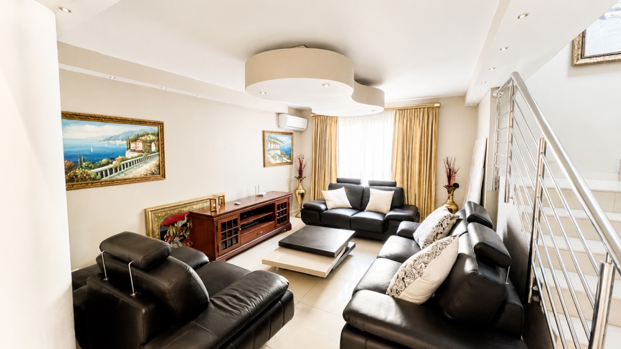 5 Bedroom Property for Sale in Brighton Beach KwaZulu-Natal