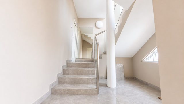 5 Bedroom Property for Sale in Brighton Beach KwaZulu-Natal