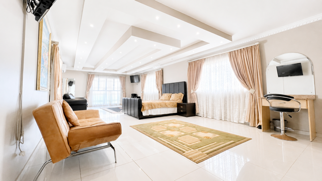 5 Bedroom Property for Sale in Brighton Beach KwaZulu-Natal