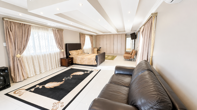 5 Bedroom Property for Sale in Brighton Beach KwaZulu-Natal