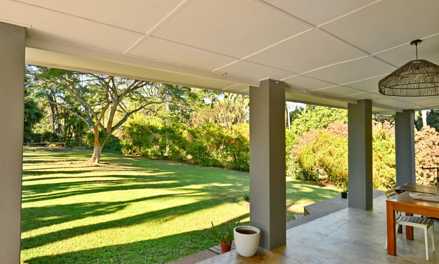 5 Bedroom Property for Sale in Shakaskraal KwaZulu-Natal
