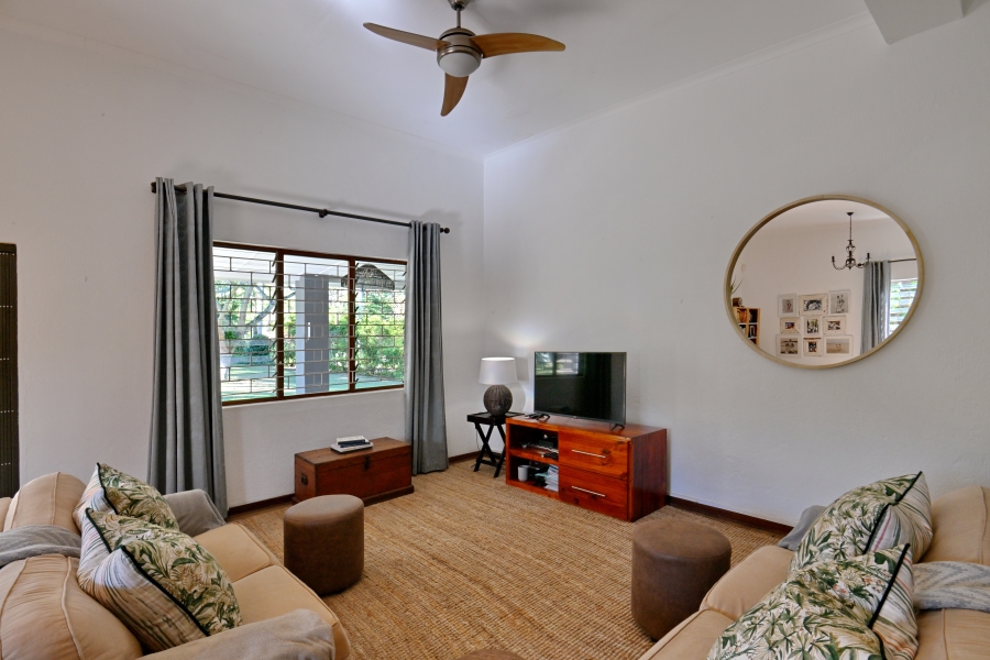 5 Bedroom Property for Sale in Shakaskraal KwaZulu-Natal