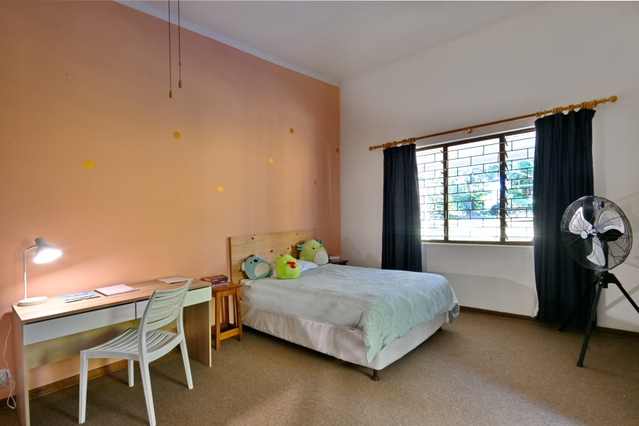 5 Bedroom Property for Sale in Shakaskraal KwaZulu-Natal