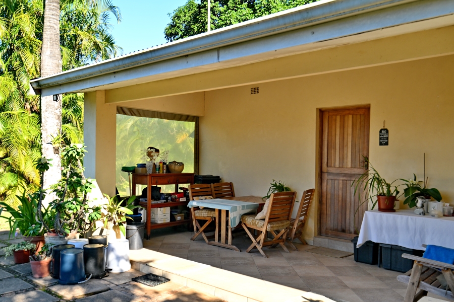 5 Bedroom Property for Sale in Shakaskraal KwaZulu-Natal