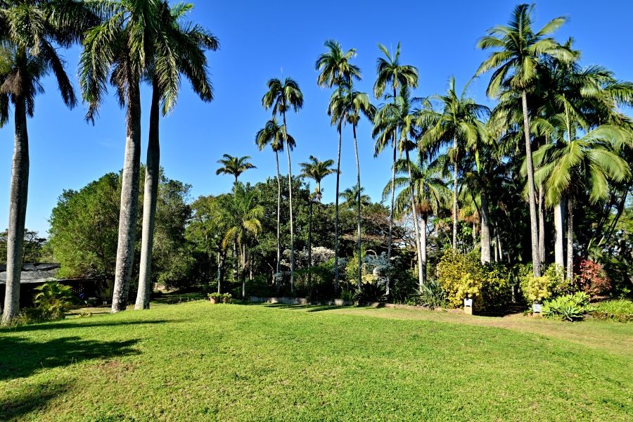5 Bedroom Property for Sale in Shakaskraal KwaZulu-Natal