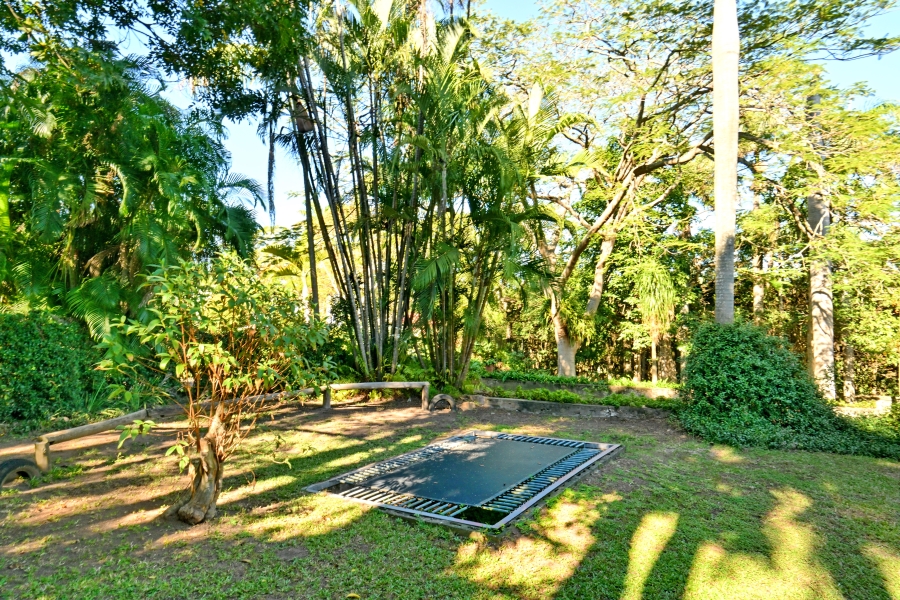5 Bedroom Property for Sale in Shakaskraal KwaZulu-Natal