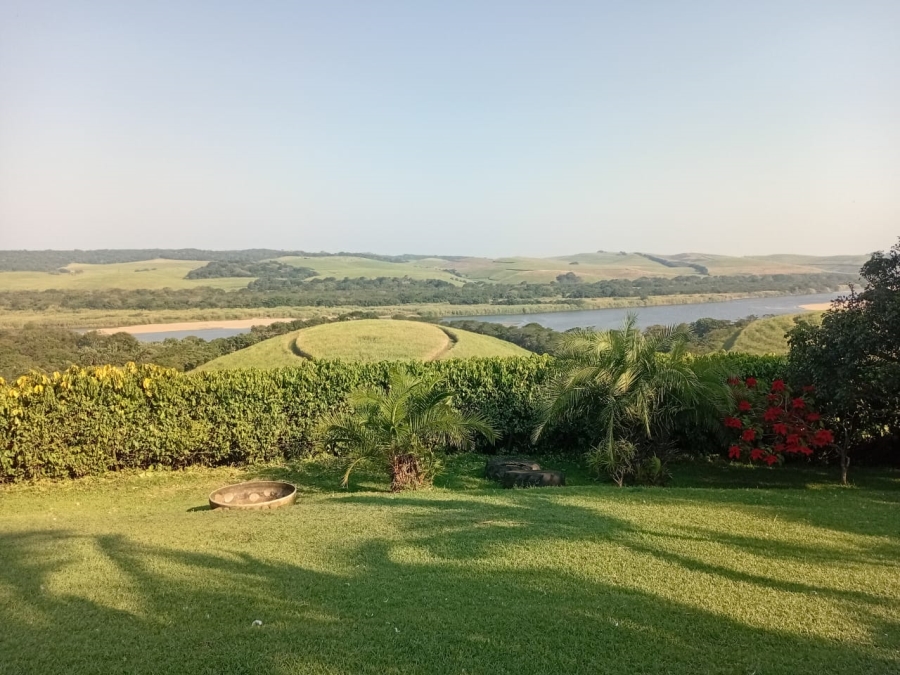 4 Bedroom Property for Sale in Tugela Mouth KwaZulu-Natal