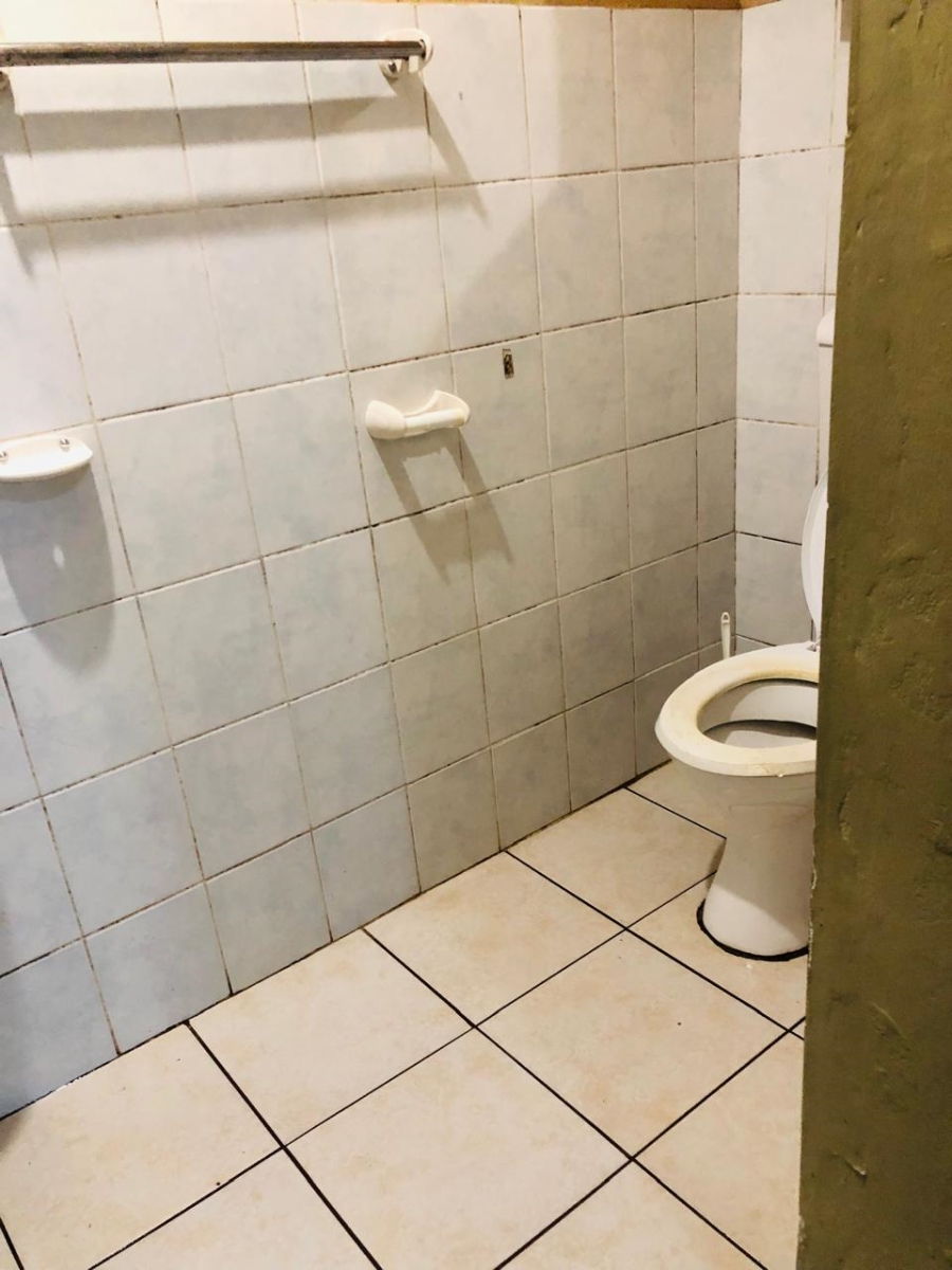 To Let 1 Bedroom Property for Rent in Scottsville KwaZulu-Natal