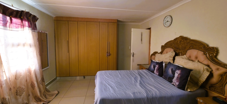 3 Bedroom Property for Sale in ZSM Industrial KwaZulu-Natal