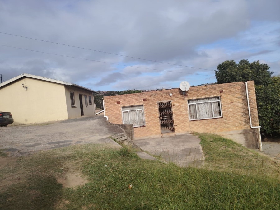 3 Bedroom Property for Sale in Umlazi KwaZulu-Natal