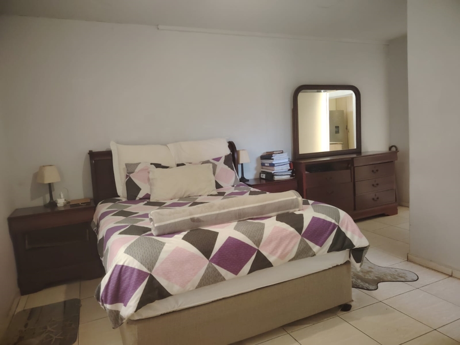 3 Bedroom Property for Sale in Umlazi KwaZulu-Natal