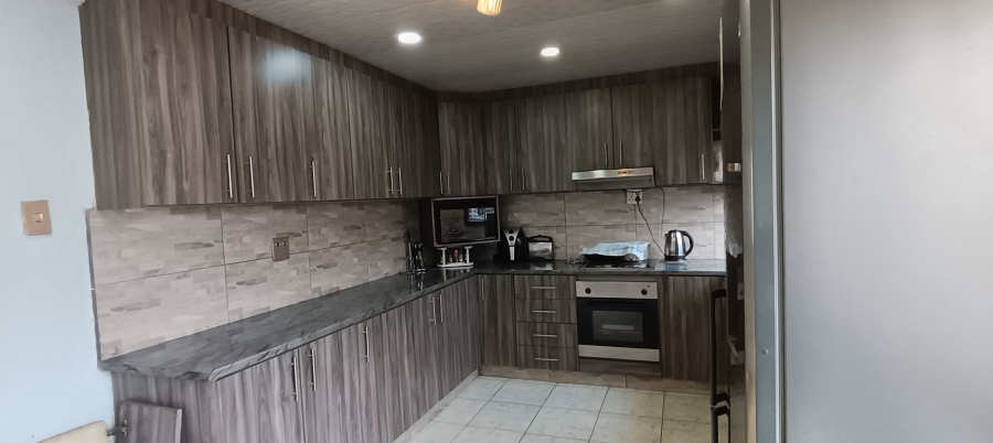 2 Bedroom Property for Sale in Redfern KwaZulu-Natal