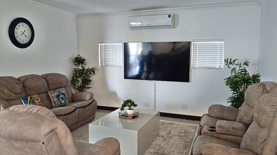 3 Bedroom Property for Sale in Seaward Estate KwaZulu-Natal