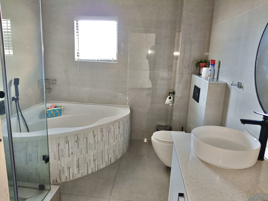 3 Bedroom Property for Sale in Seaward Estate KwaZulu-Natal