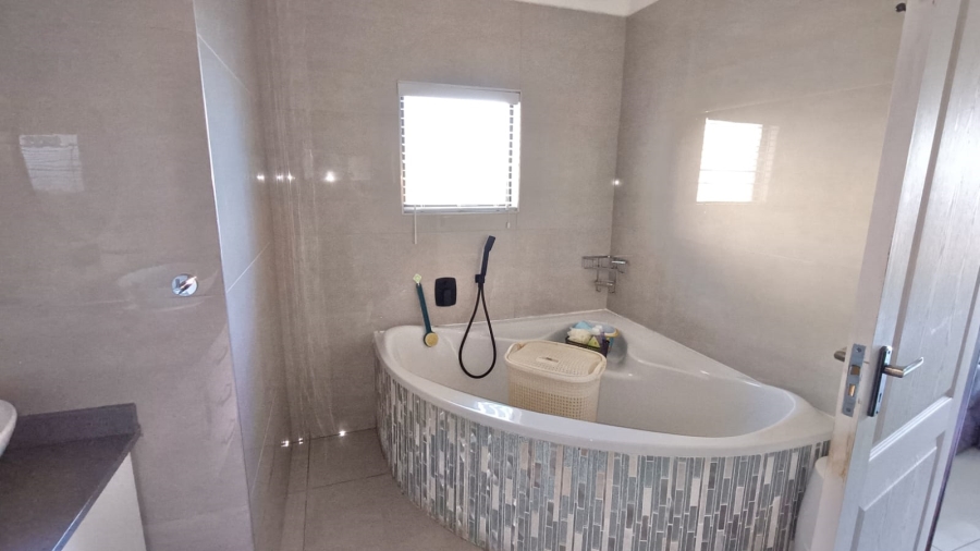 3 Bedroom Property for Sale in Seaward Estate KwaZulu-Natal