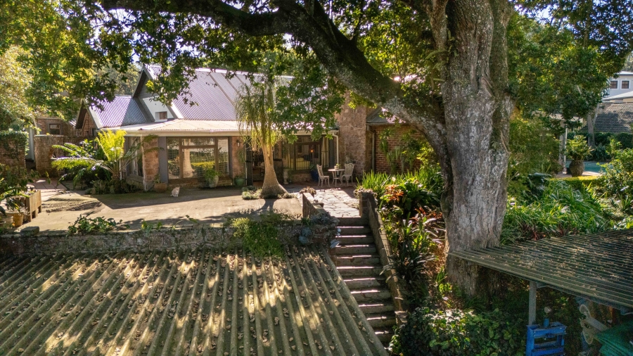 5 Bedroom Property for Sale in Kloof KwaZulu-Natal