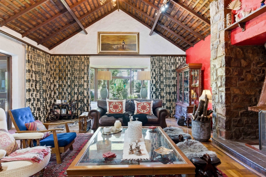5 Bedroom Property for Sale in Kloof KwaZulu-Natal