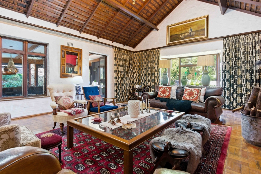 5 Bedroom Property for Sale in Kloof KwaZulu-Natal