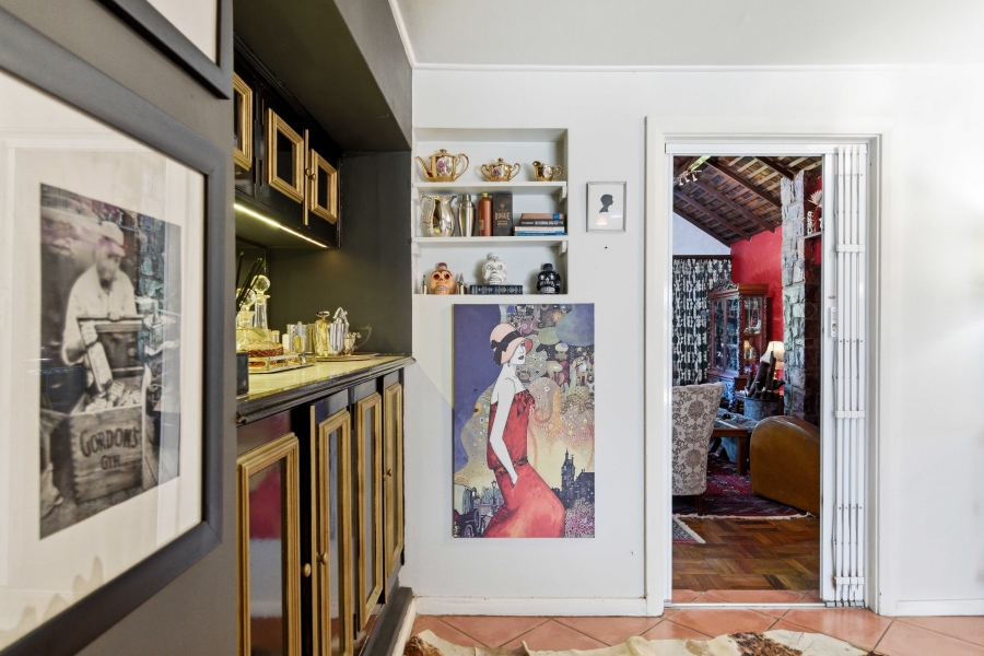 5 Bedroom Property for Sale in Kloof KwaZulu-Natal