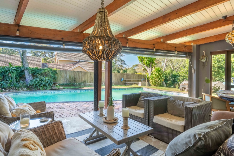5 Bedroom Property for Sale in Kloof KwaZulu-Natal