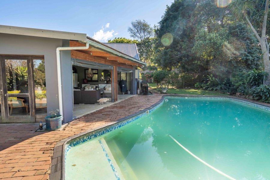 5 Bedroom Property for Sale in Kloof KwaZulu-Natal