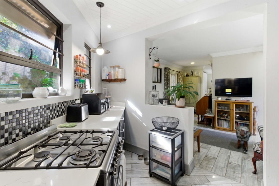5 Bedroom Property for Sale in Kloof KwaZulu-Natal