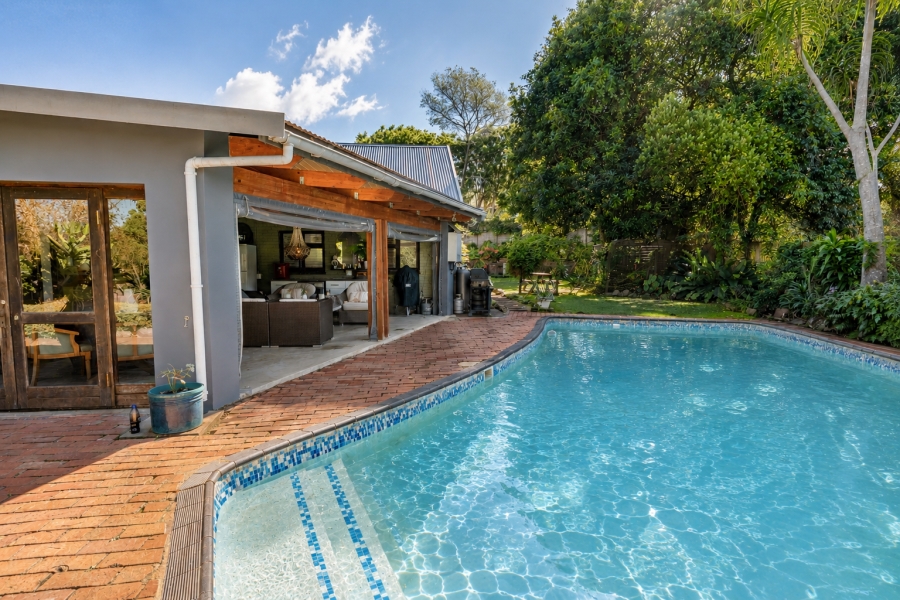 5 Bedroom Property for Sale in Kloof KwaZulu-Natal