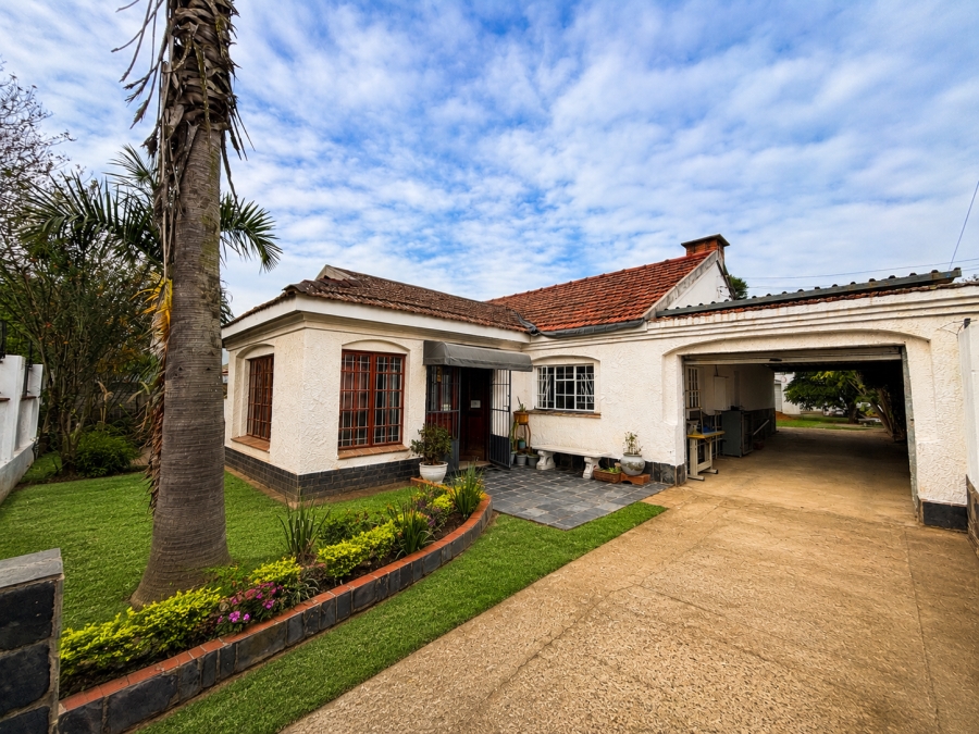 3 Bedroom Property for Sale in Manor KwaZulu-Natal