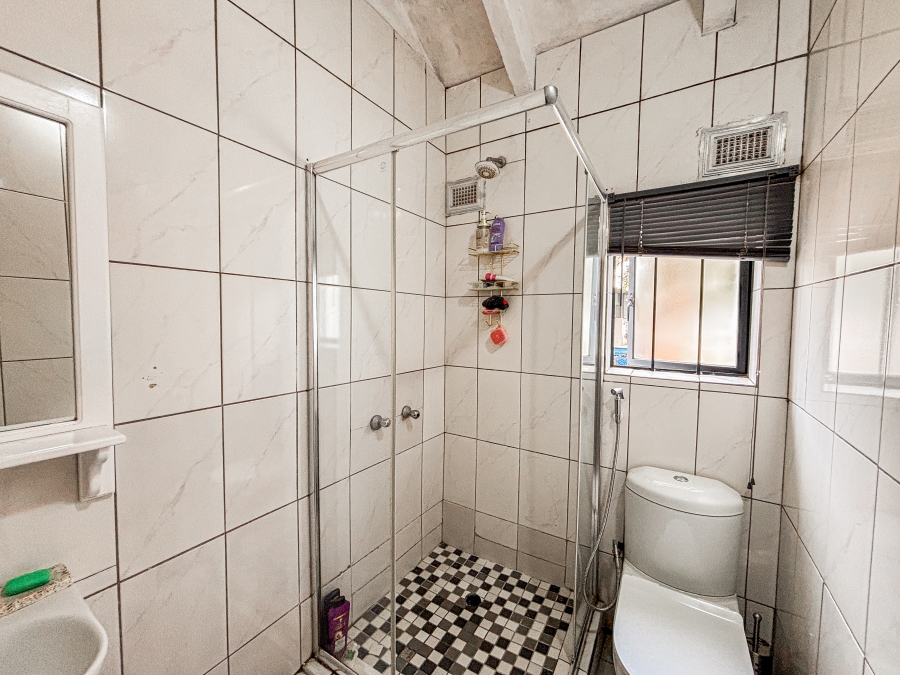 3 Bedroom Property for Sale in Manor KwaZulu-Natal