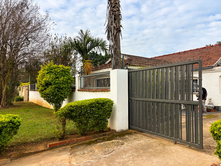 3 Bedroom Property for Sale in Manor KwaZulu-Natal