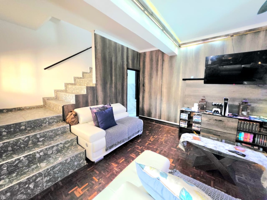 3 Bedroom Property for Sale in Empangeni Central KwaZulu-Natal