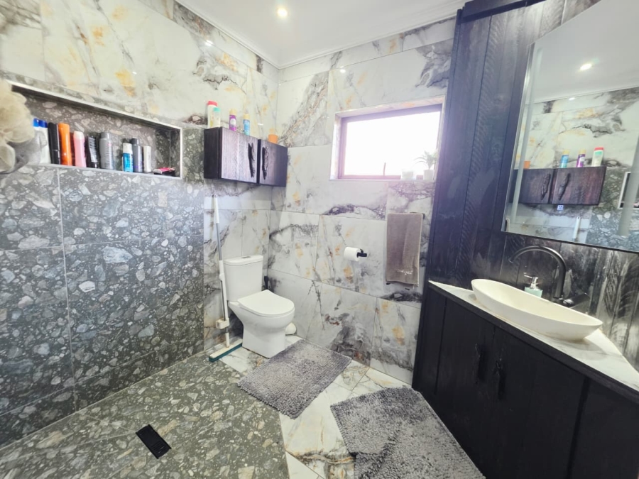 3 Bedroom Property for Sale in Empangeni Central KwaZulu-Natal