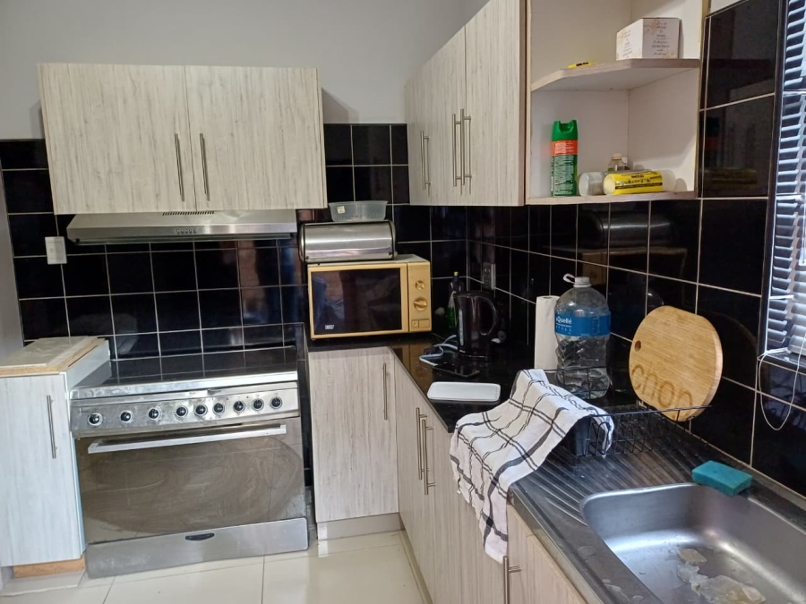 2 Bedroom Property for Sale in Empangeni Central KwaZulu-Natal