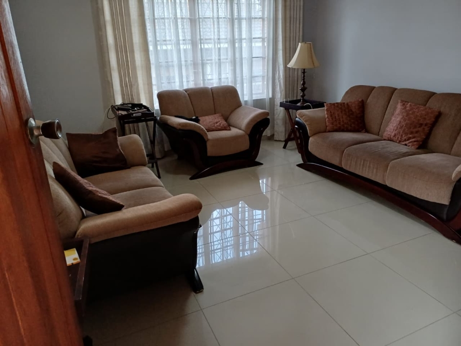 2 Bedroom Property for Sale in Empangeni Central KwaZulu-Natal