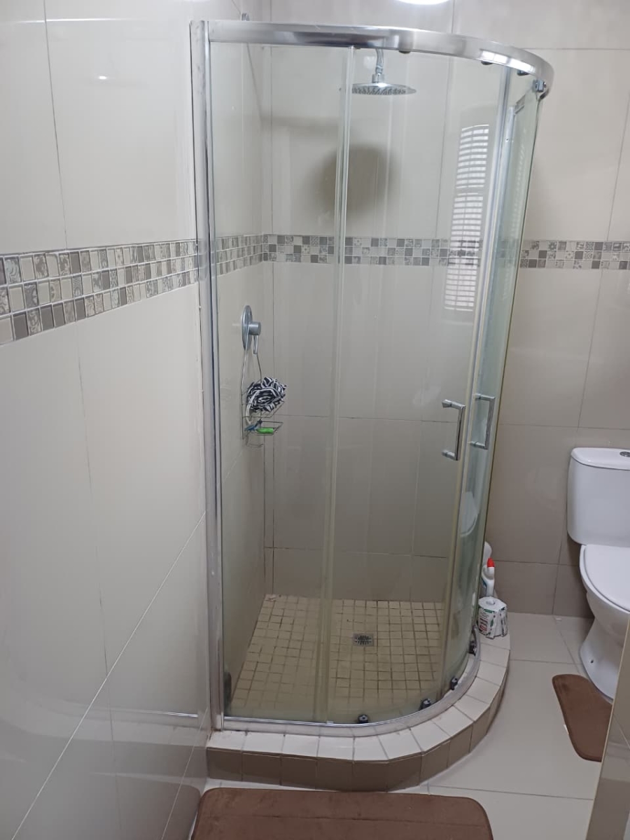 2 Bedroom Property for Sale in Empangeni Central KwaZulu-Natal