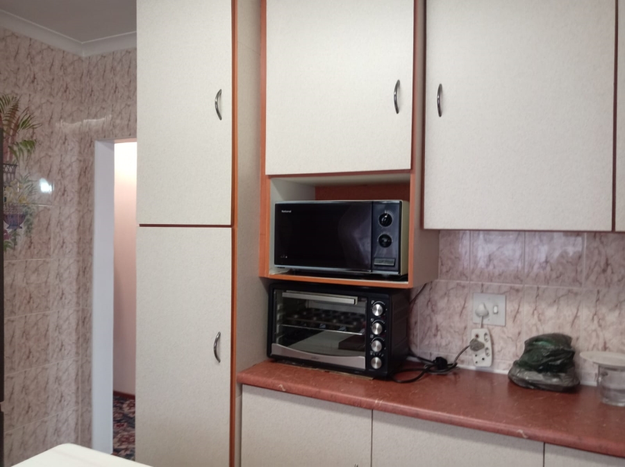 4 Bedroom Property for Sale in Isipingo Hills KwaZulu-Natal