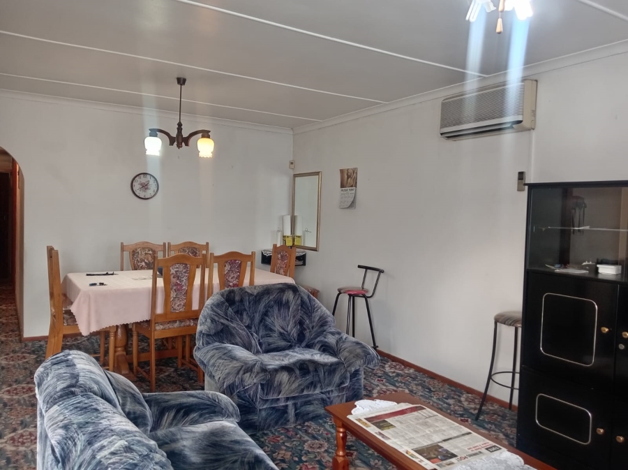 4 Bedroom Property for Sale in Isipingo Hills KwaZulu-Natal