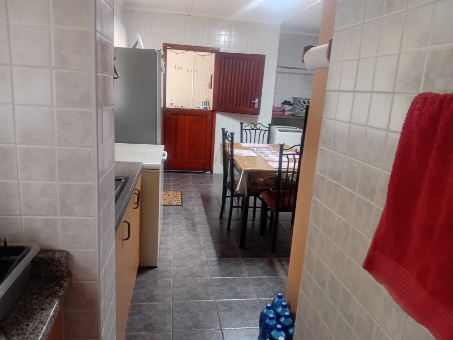 5 Bedroom Property for Sale in Isipingo Hills KwaZulu-Natal