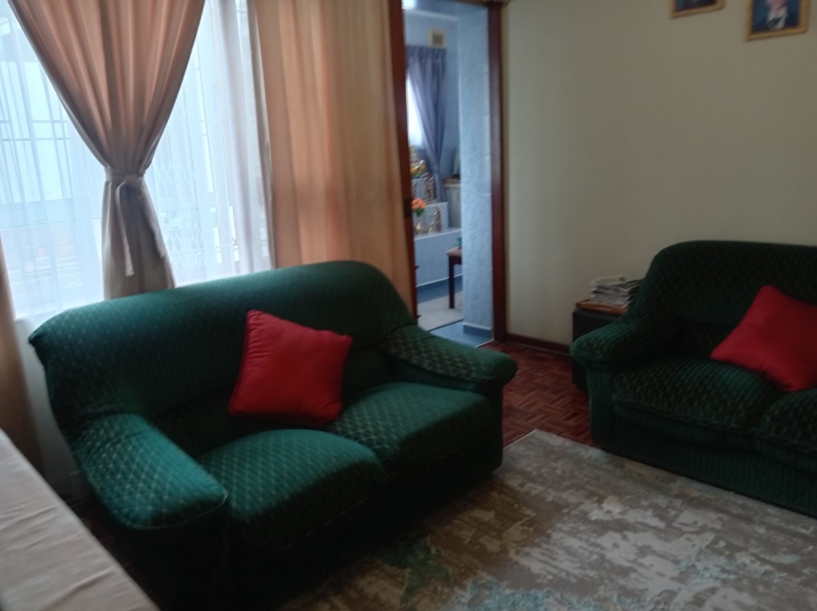5 Bedroom Property for Sale in Isipingo Hills KwaZulu-Natal