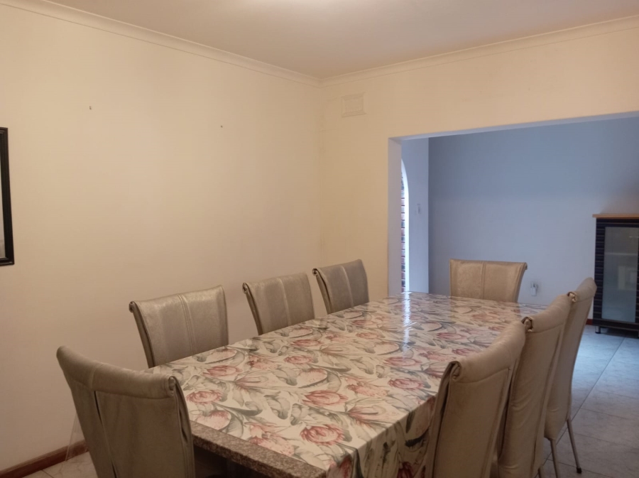 5 Bedroom Property for Sale in Isipingo Hills KwaZulu-Natal